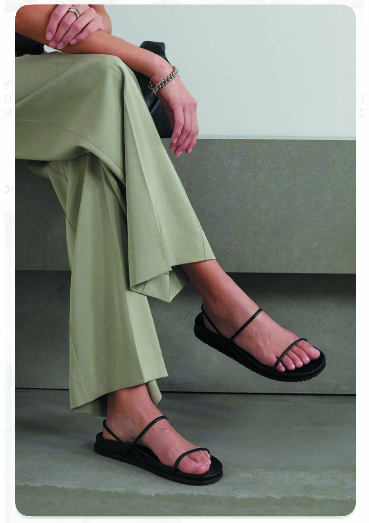 صندلهای تخت (Flat Sandals)، مناسب برای کمد کپسولی بهاری